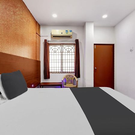 Hotel O Gangothri Lodge Visakhapatnam Exterior foto